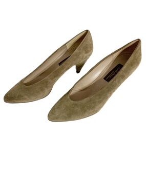 Sesto Meucci Classic Suede Leather Rounded Toe Stacked Wooden Heel Pumps